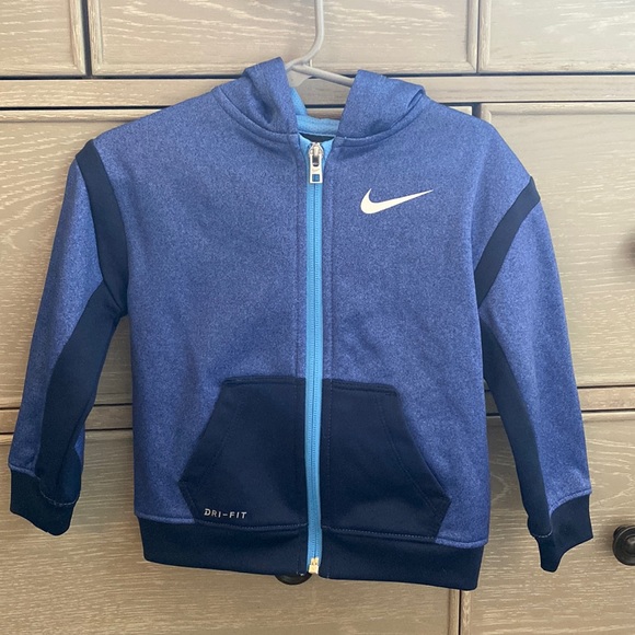 Nike toddler set, like new, Size 24 months - Picture 2 of 7